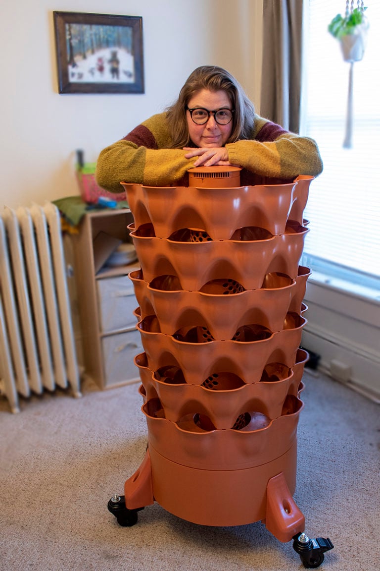 Scopri la Garden Tower 2: il vaso verticale per coltivare 50 piante